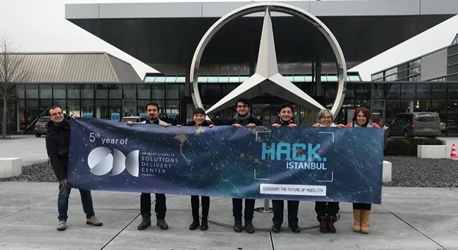 Mercedes-Benz Türk HACK.ISTANBUL kazananları Stuttgart’ı ziyaret etti