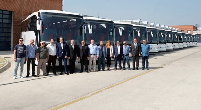 Mercedes-Benz Türk’ten Ünal Şirketler Grubu’na 14 Tourismo  2+1 ve 20 Vito Teslimatı