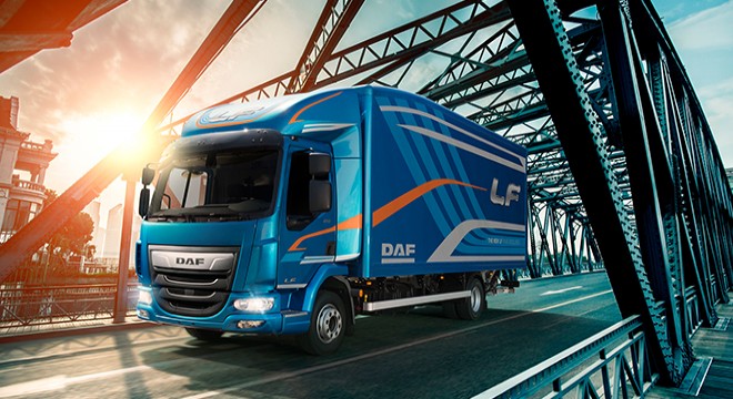 DAF LF ONCE AGAIN  FLEET TRUCK OF THE YEAR 