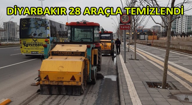 Diyarbakır da 250 Personel ve 28 Araçla Genel Temizlik Çalışması