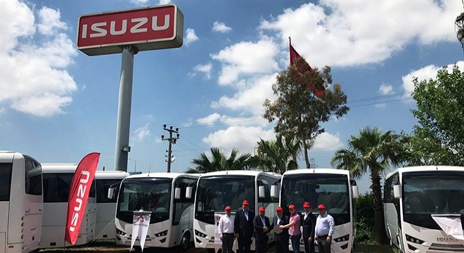 Kıraç Turizm Konforu, Gücü ve Dayanıklılığıyla Ün Yapan Isuzu Novolux Otobüslerini Tercih Etti