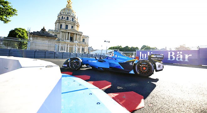 Renault e.dams Paris ePrix nin Şampiyonu