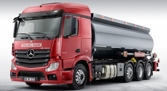 TECHNICAL CARRYING CAPACITY OF MERCEDES-BENZ 8X2 ADR-CERTIFIED TRUCKS INCREASED TO 33,5 TONS