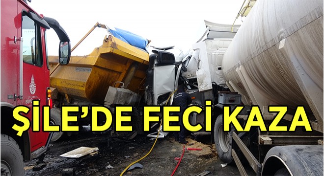 Şile’de iki hafriyat kamyonu kafa kafaya çarpıştı: 2 yaralı