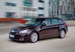 Cruze Ailesinin Yeni Üyesi Showroom’larda