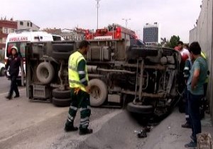 Bayrampaşa da Zincirleme Kaza: 1 Yaralı