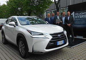 Lexus’un 1 Milyonuncu Hibrit Aracı Yola Çıktı