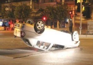 Takla Atan Otomobilden Burnu Bile Kanamadan Çıktı