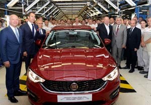 AUTOBEST’TE ÇİFTE ÖDÜL: YILIN EN İYİ OTOMOBİLİ: FIAT EGEA YILIN EN İYİ ŞİRKETİ: KOÇ HOLDİNG OTOMOTİV GRUBU