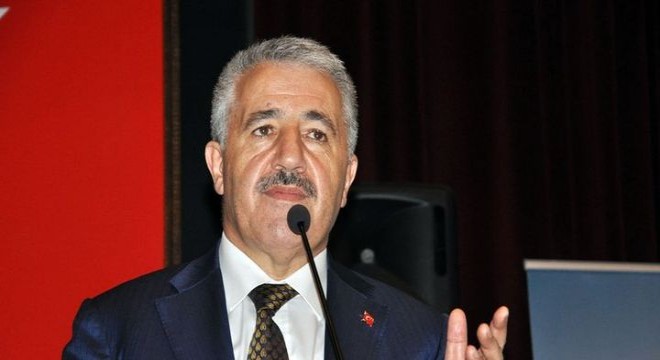 Bakan Arslan: Karayolu Taşımacılığında Bürokrasi Azalacak