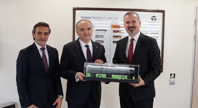 Bilim, Sanayi ve Teknoloji Bakanı Faruk Özlü MD9 ElectriCITY’i Adana’da Test Etti