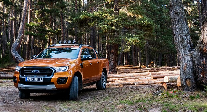 Ford, Yeni Ranger ve Raptor ile Sınırlara Meydan Okuyor