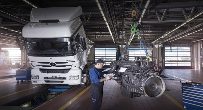 Mercedes-Benz Türk Müşterilerinin Motorlarını Yeniliyor