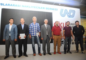 IRU dan Omsan Sürücüsüne Onur Nişanı