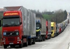 Kapıkule'de 5 Kilometre TIR Kuyruğu Oluştu