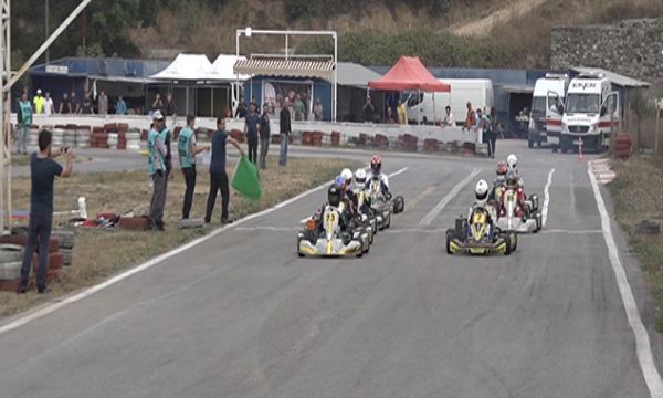Yağmurda Karting Nefes Kesti